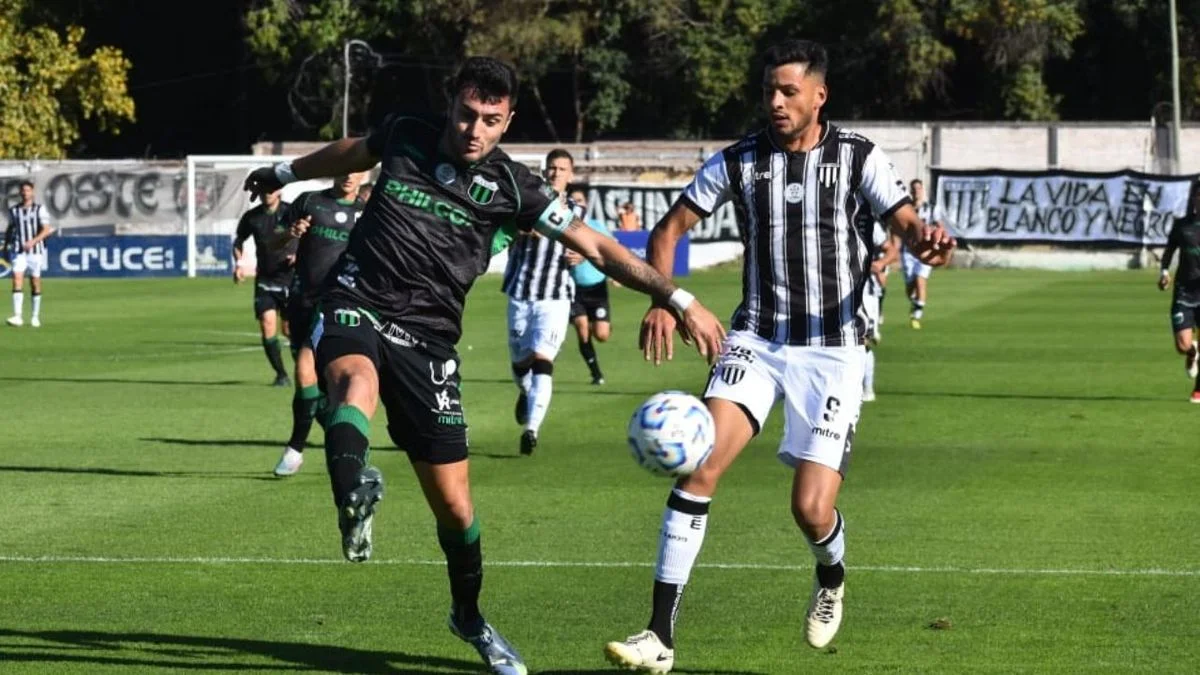 La bronca de Ezequiel Medrán tras el empate de Gimnasia con Chicago: "Duele, pero es parte del fútbol"
