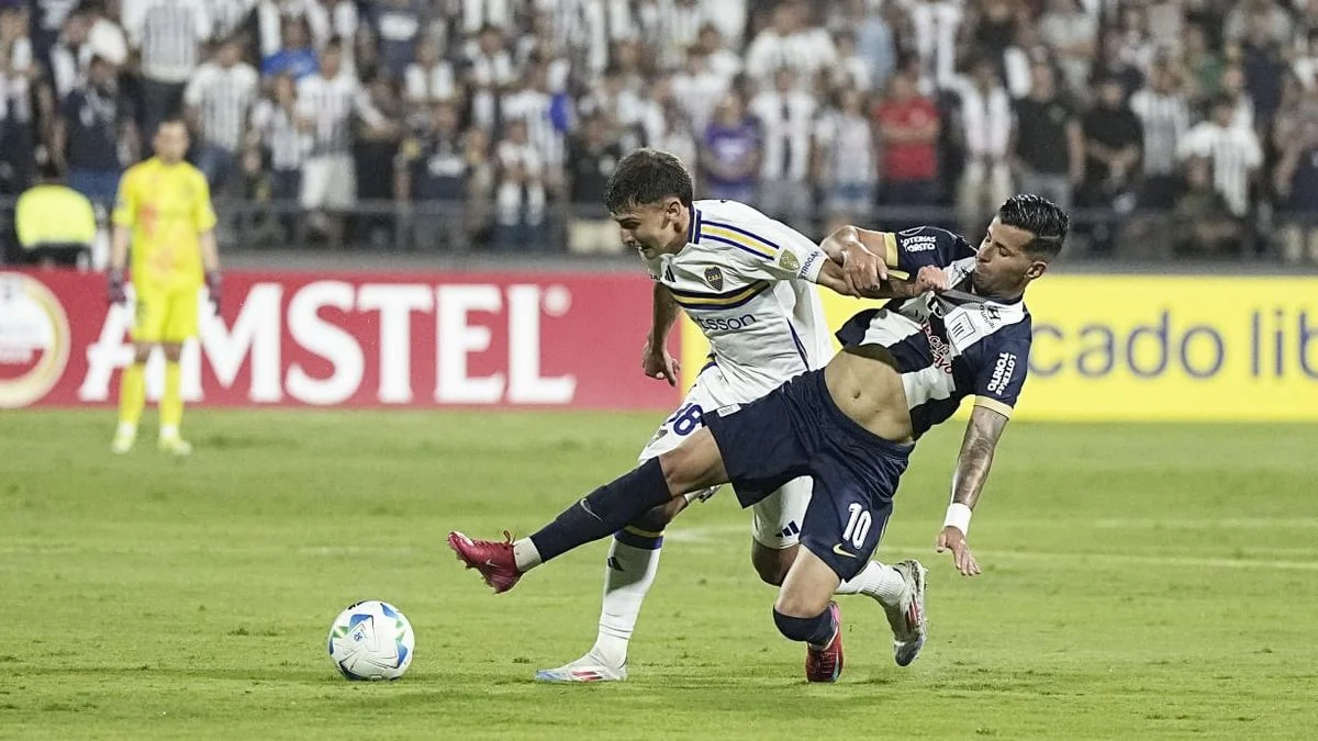 Boca perdió ante Alianza Lima en Perú y define su futuro en la Copa Libertadores en la Bombonera