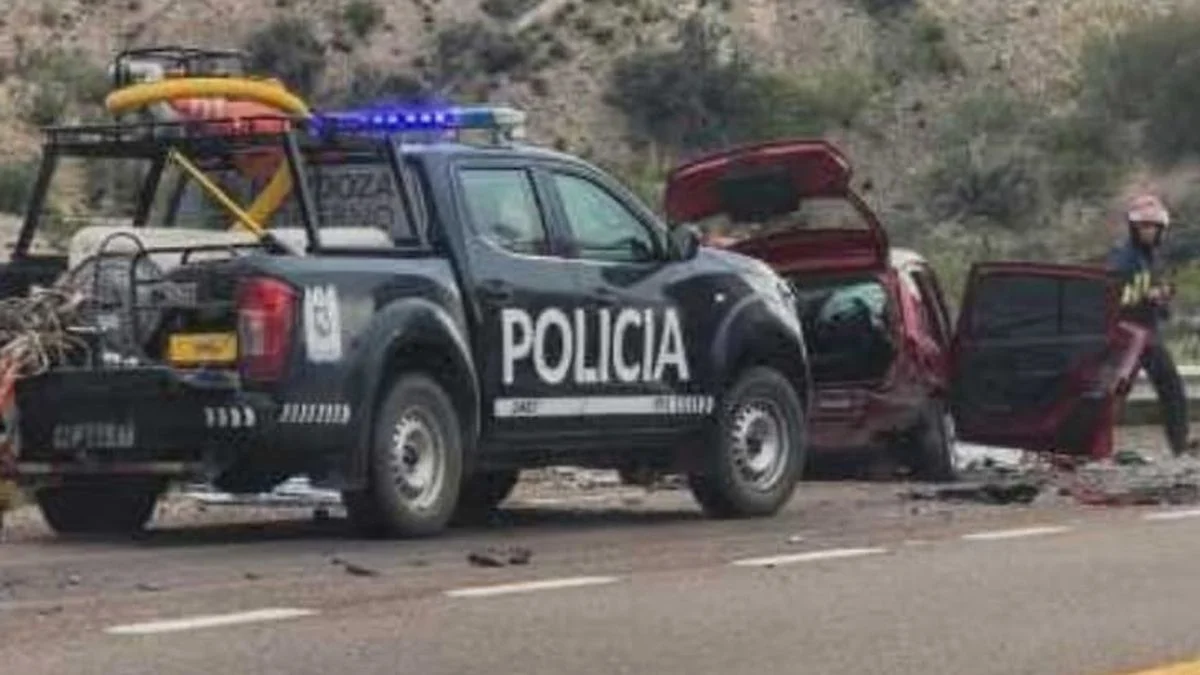 Tragedia en Luján: un hombre murió tras chocar contra un camión en Ruta 7