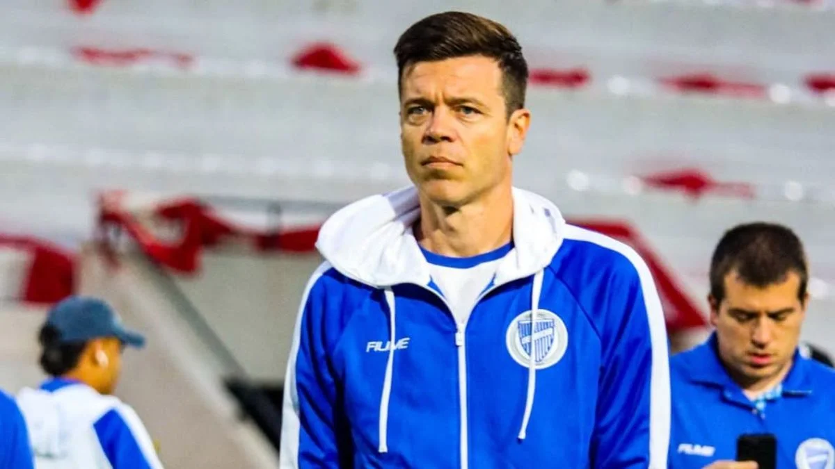 Las variantes que realizaría Esteban Solari en el once de Godoy Cruz para completar el partido con Talleres