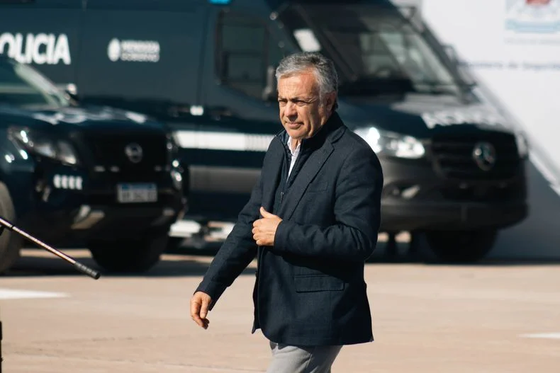 Desde el Gobierno explicaron el aumento salarial de Cornejo y los funcionarios. 