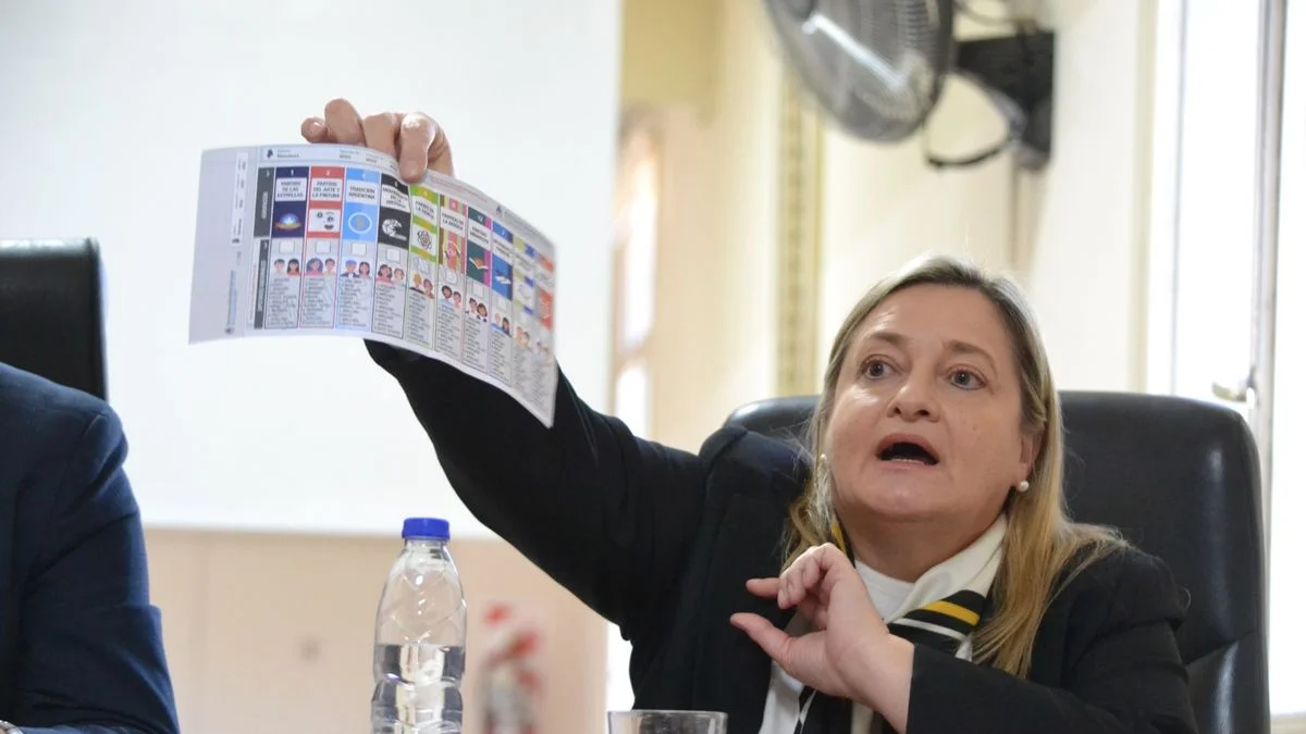 La boleta única nacional está lista: sorpresiva decisión de un partido con la foto de sus candidatos