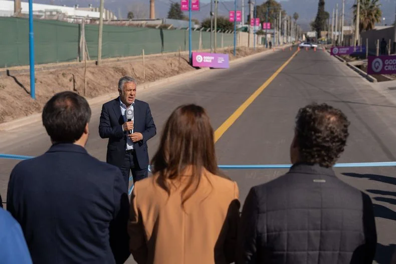 Alfredo Cornejo será la principal figura de la campaña electoral aunque no sea candidato. 