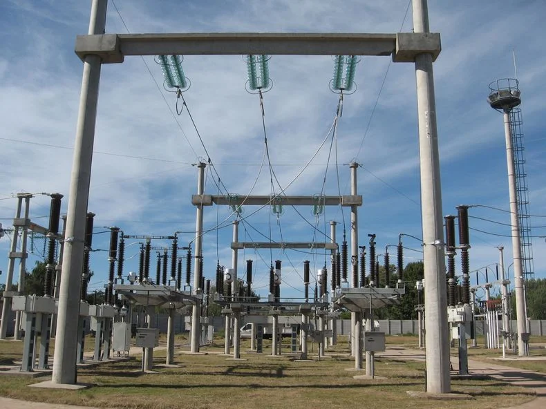Multas millonarias para empresas eléctricas