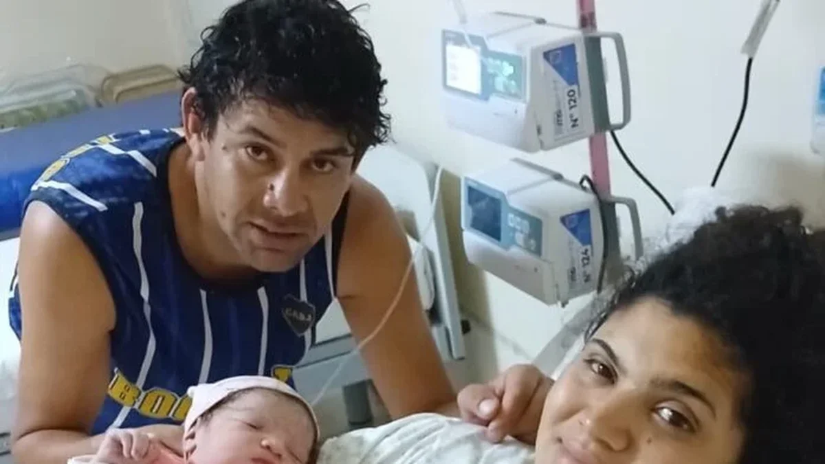 Los primeros bebés de los departamentos del Sur son dos niñas y un niño