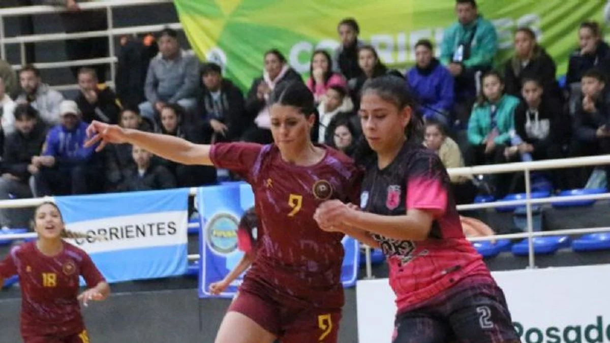 La Selección de Mendoza de fútbol de salón femenina pone primera