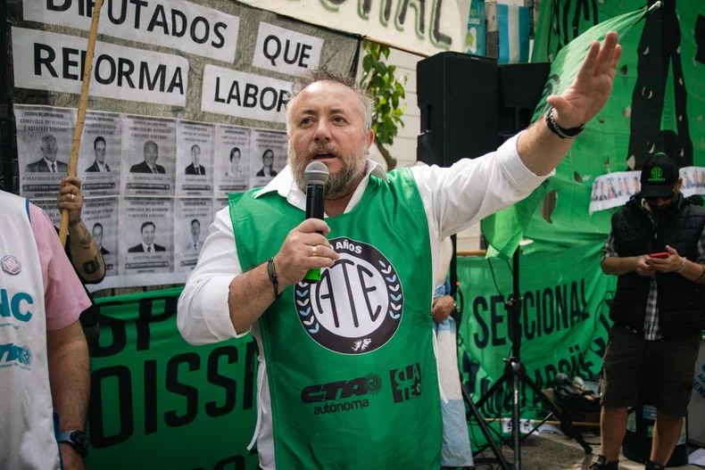 Roberto Macho, titular de ATE, hablar&aacute; ma&ntilde;ana despu&eacute;s de las paritarias por el R&eacute;gimen 15 y Licenciados en Enfermer&iacute;a.&nbsp;