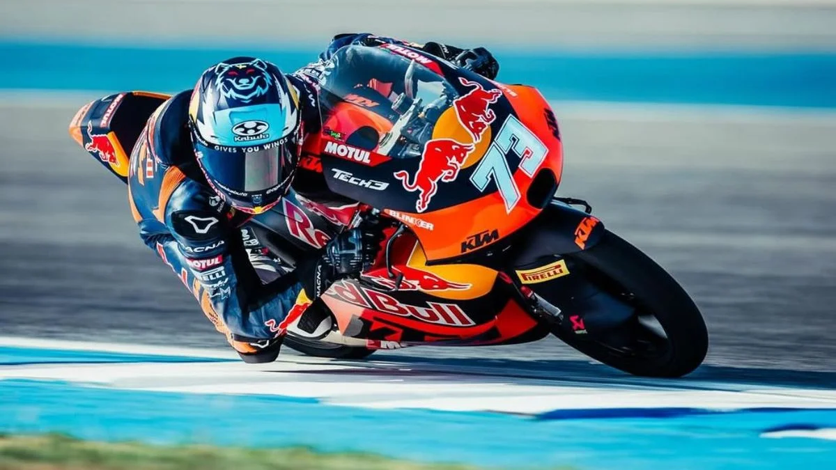 Los argentinos Valentín Perrone y Marco Morelli, en el Top Ten del GP de República Checa de Moto3