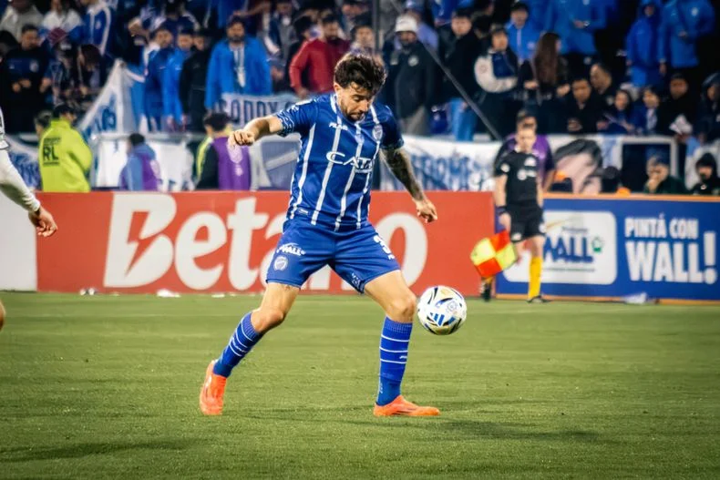 Un club mexicano pretende a Auzmendi.