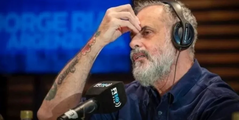 Jorge Rial denunció una amenaza frente a su casa y apuntó al Gobierno