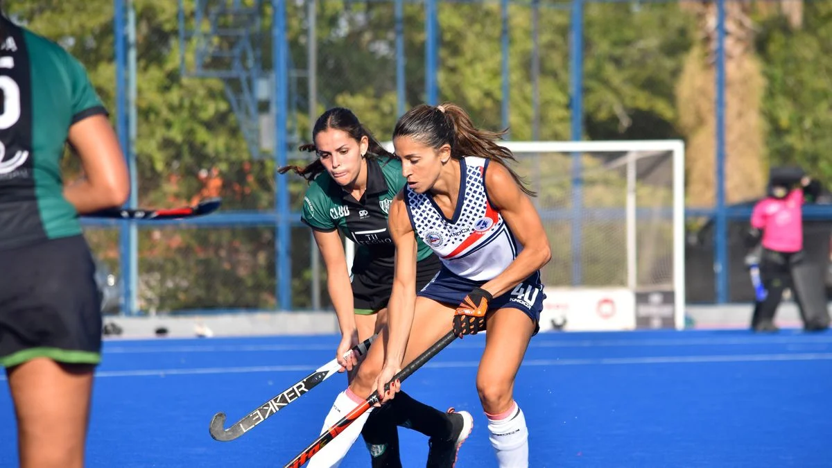 El Apertura del hockey sobre césped de damas tiene cuatro líderes