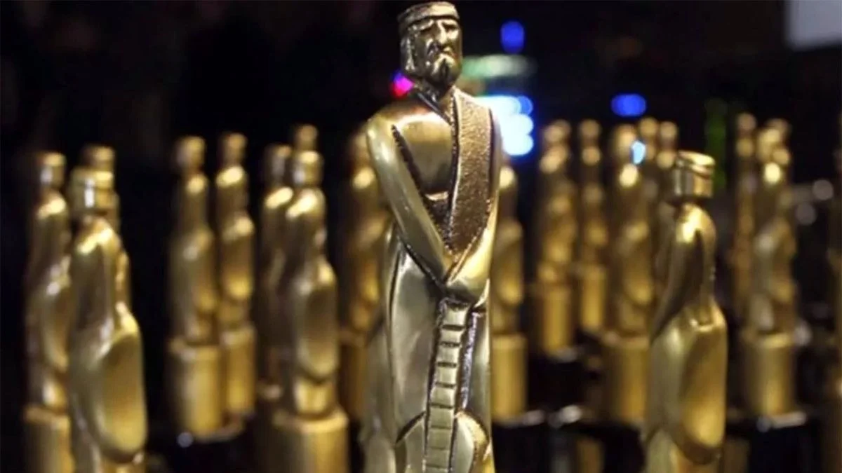 Escándalo en los Martin Fierro del Streaming: APTRA no entregó estatuillas reales