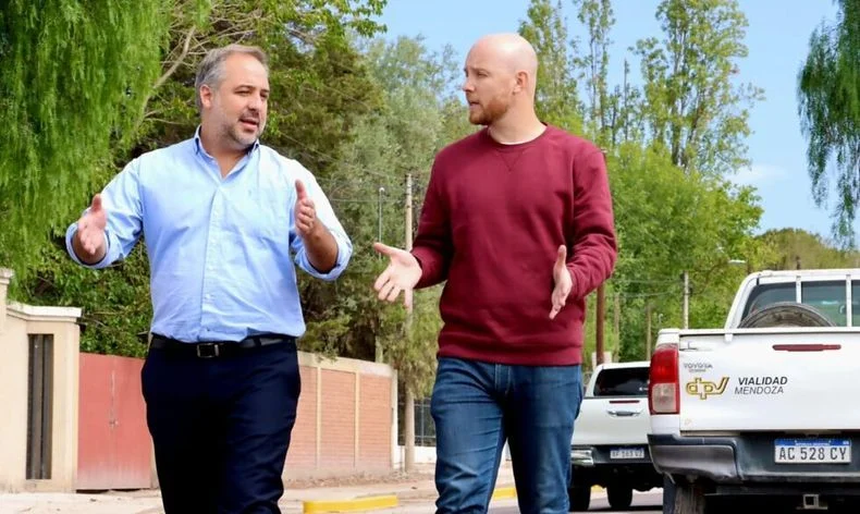 El intendente Mat&iacute;as Stevanato (Maip&uacute;) y Esteban Allasino (Luj&aacute;n de Cuyo) tambi&eacute;n van a elecciones en febrero pero no tuvieron sanciones del Tribunal de Cuentas.&nbsp;