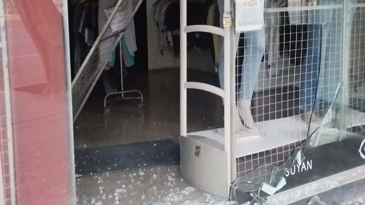 Otro robo en el centro de Luján: se llevaron la caja registradora y mercadería
