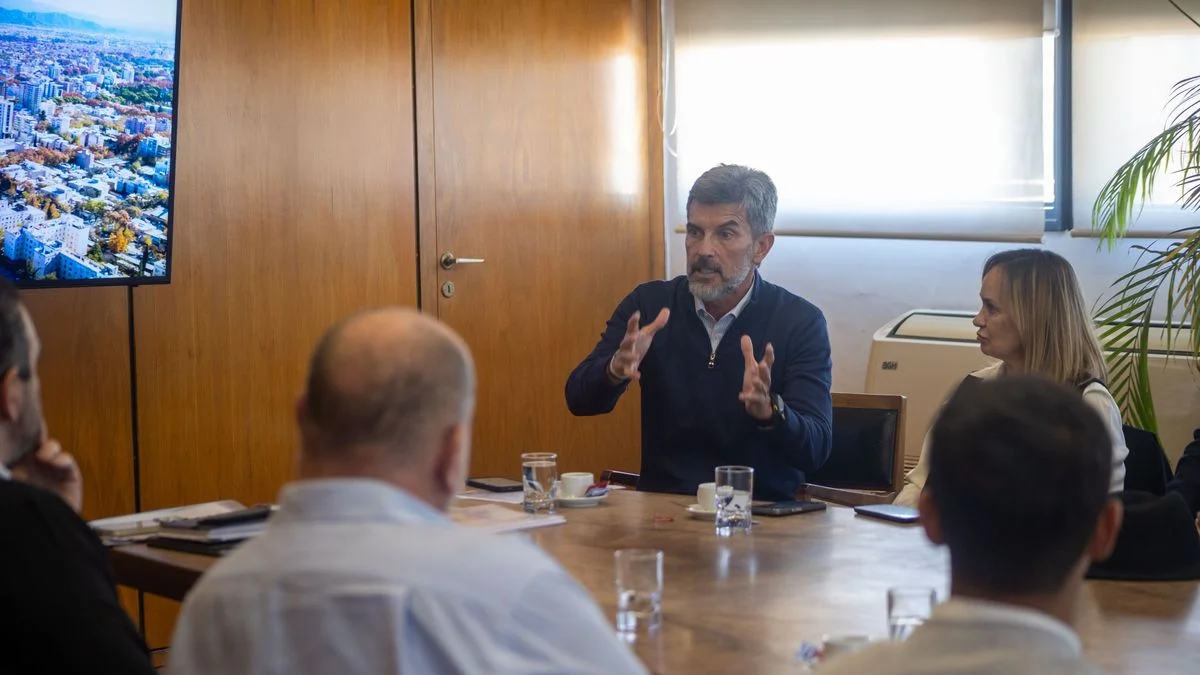 Ulpiano Suárez presentó el Código de Edificación para la Ciudad