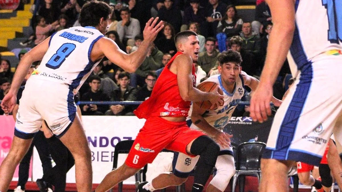 Huracán Las Heras volvió a meter otra gran victoria y está en semis del Federal de básquet