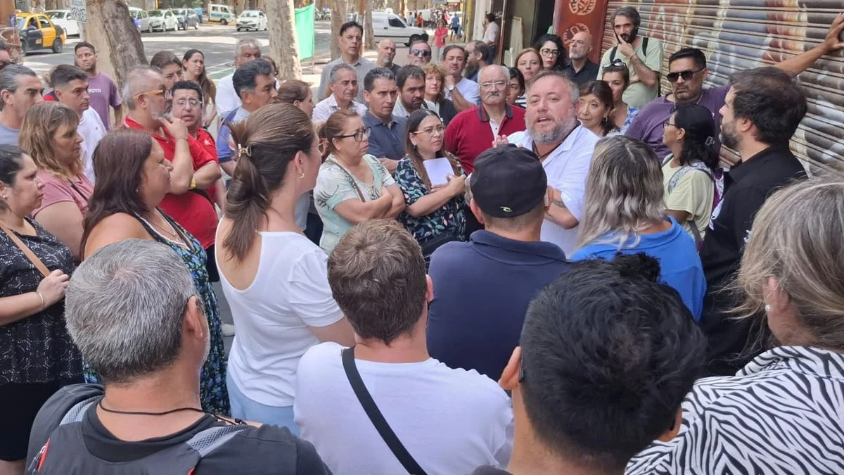 ATE pidió la suspensión de todas las paritarias del viernes: "Tenemos que revisar la base de los aumentos"
