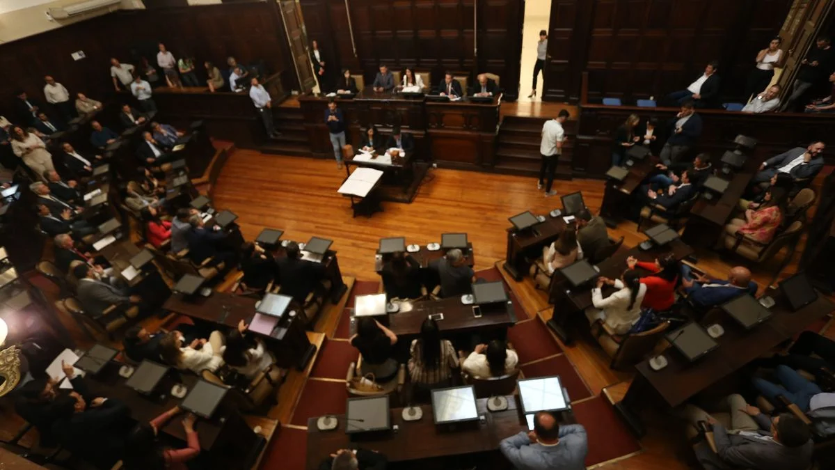 La batalla por la Legislatura: los números de la hegemonía del oficialismo en una elección polarizada