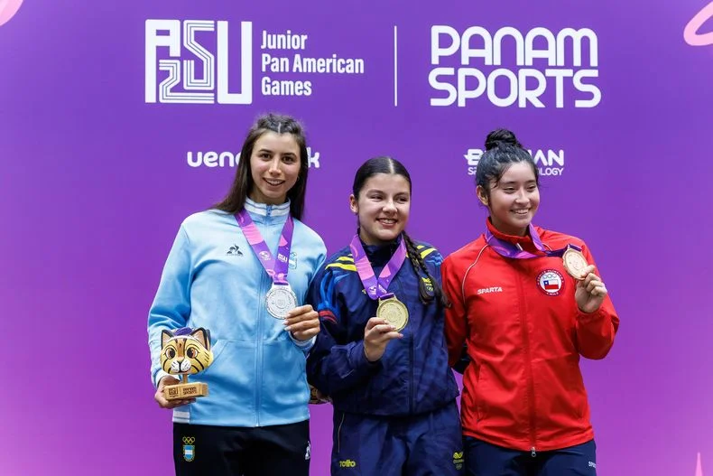 La mendocina, Julieta Benedetti, se quedó con la medalla de plata en ómnium.