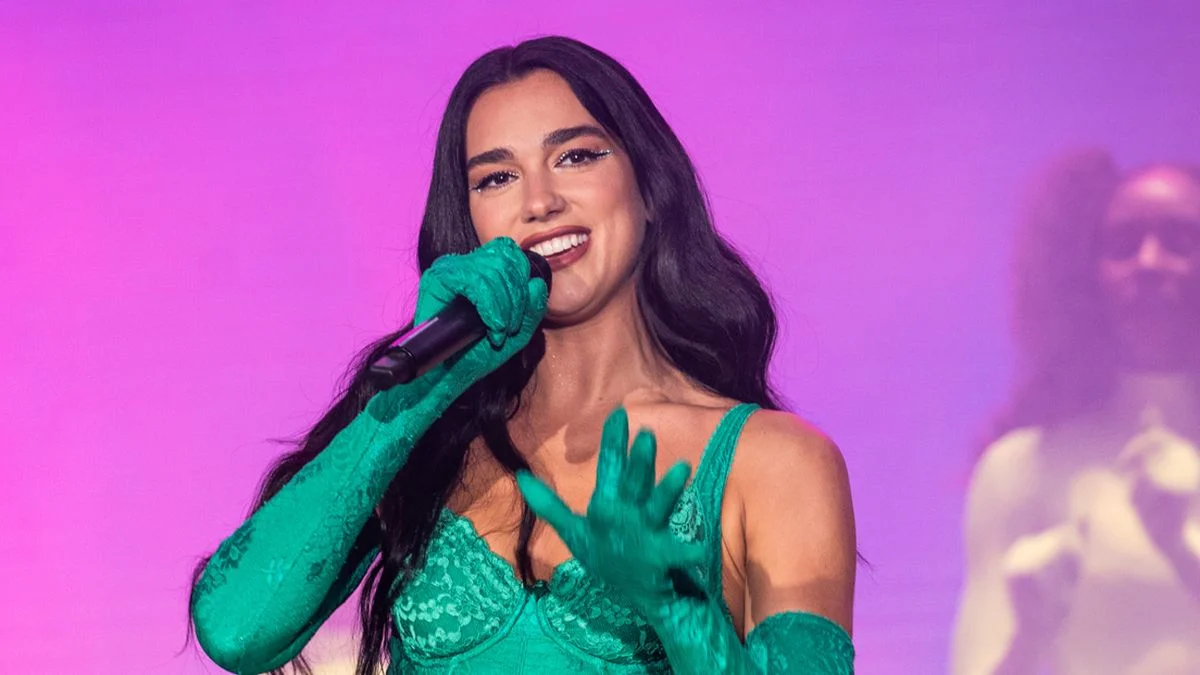 Dua Lipa llega a Argentina y esto es todo lo que necesitás saber sobre el show