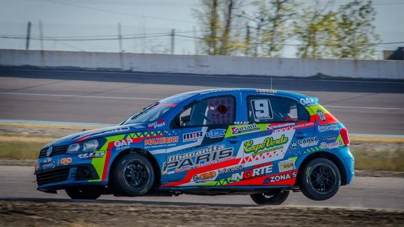 Nico París regresa a la Clase 2 con el Gol Trend.