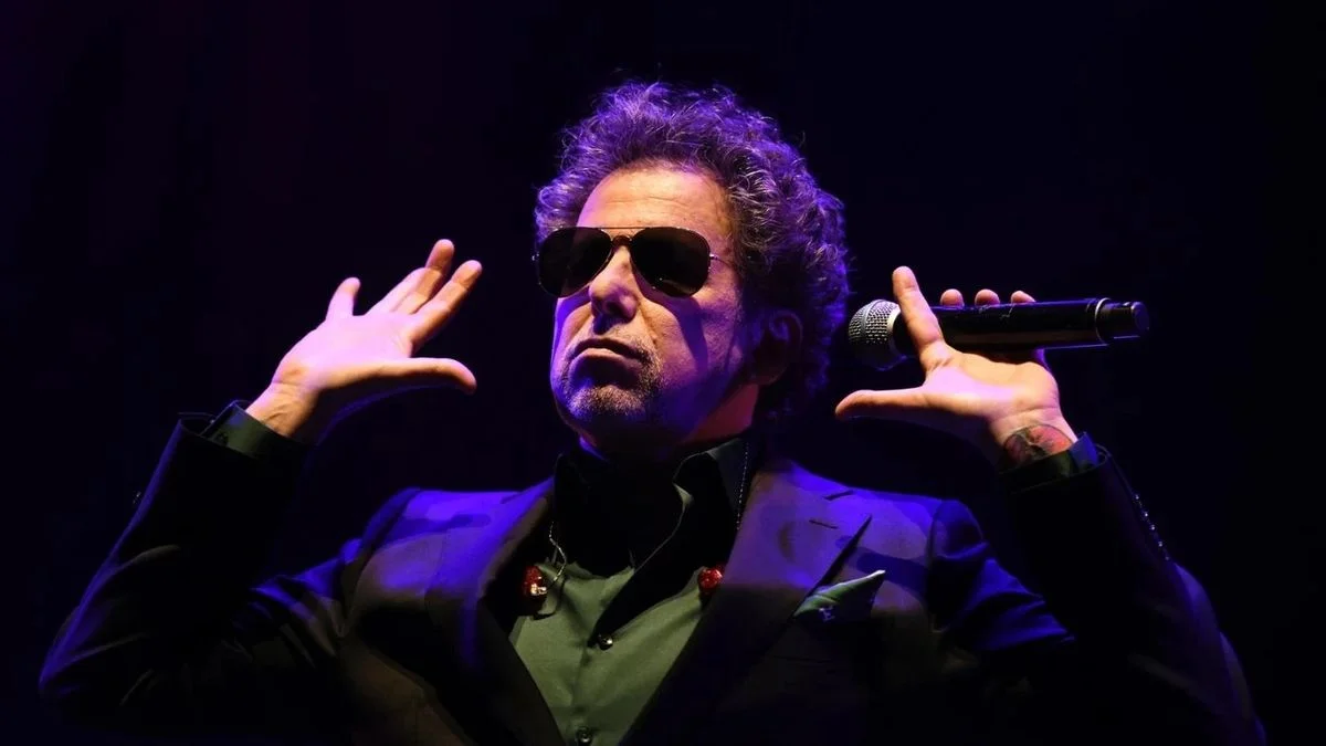 Defendió la tauromaquia, lo abuchearon y se fue: la noche polémica de Andrés Calamaro