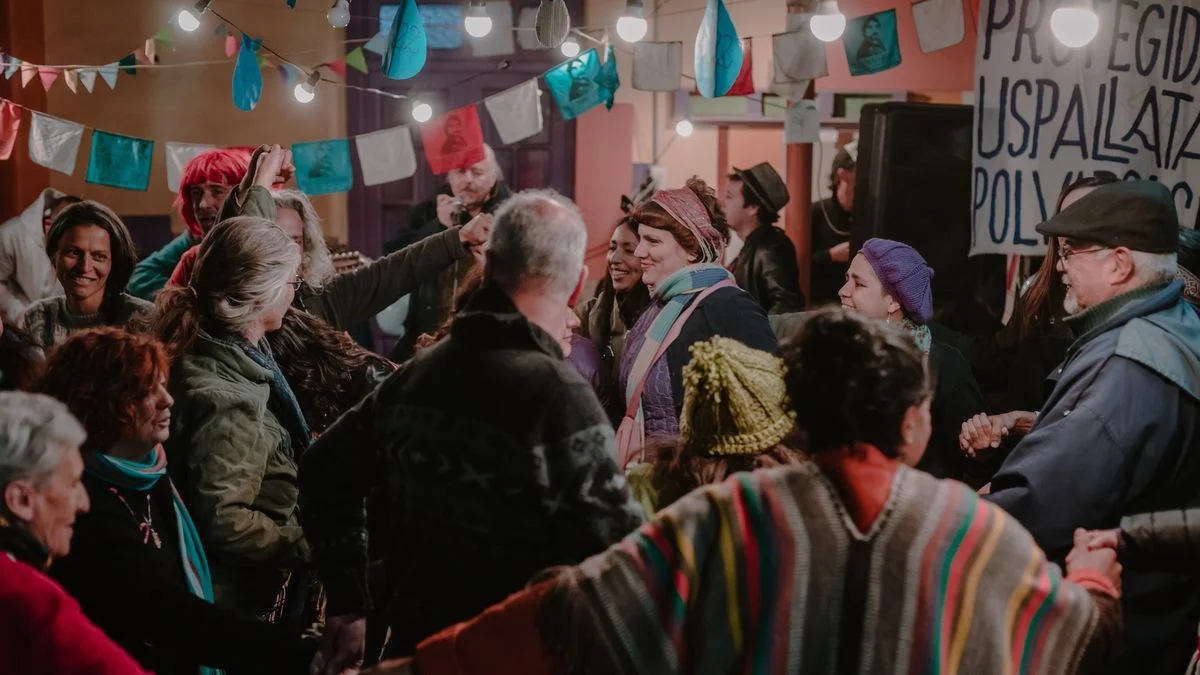 Postales del festival por los vecinos de Uspallata encarcelados tras protestar contra San Jorge