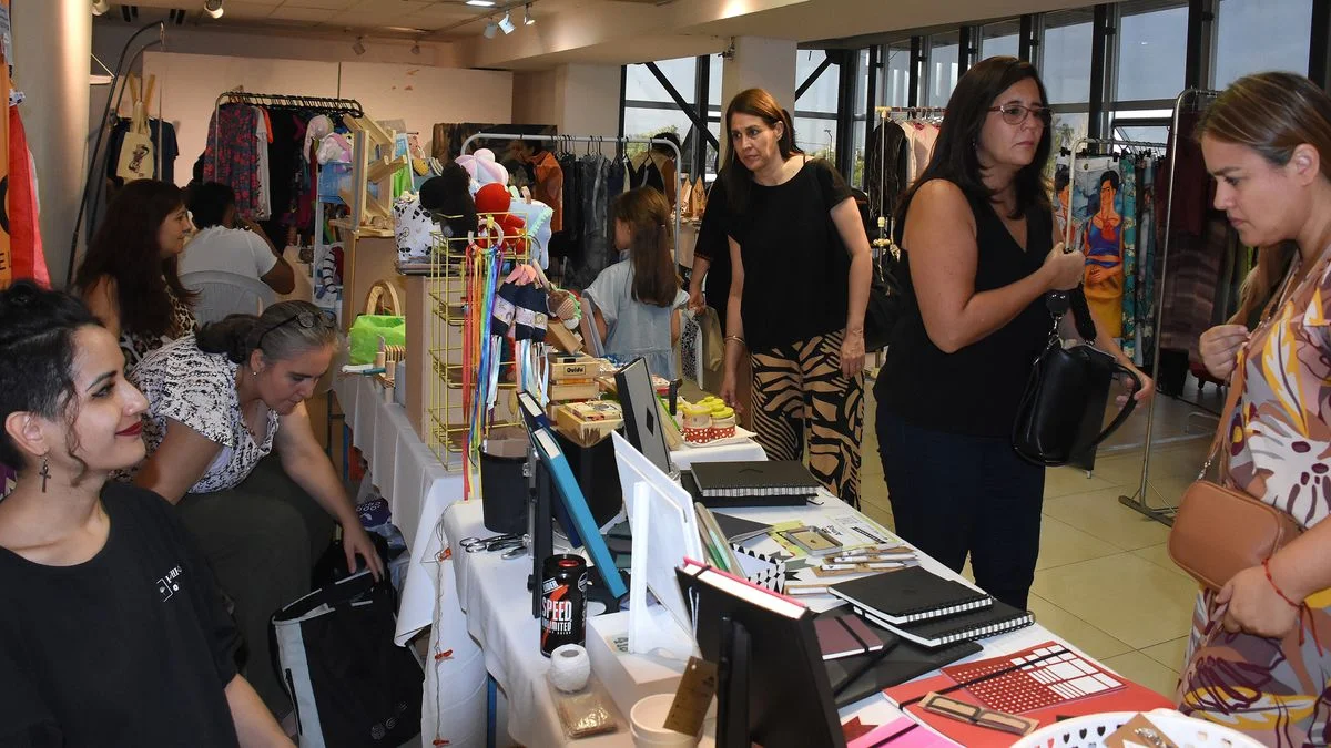 Llega el Mercado Cultural de Industrias Creativas: emprendedores, shows, feria y el cierre con Los Pericos