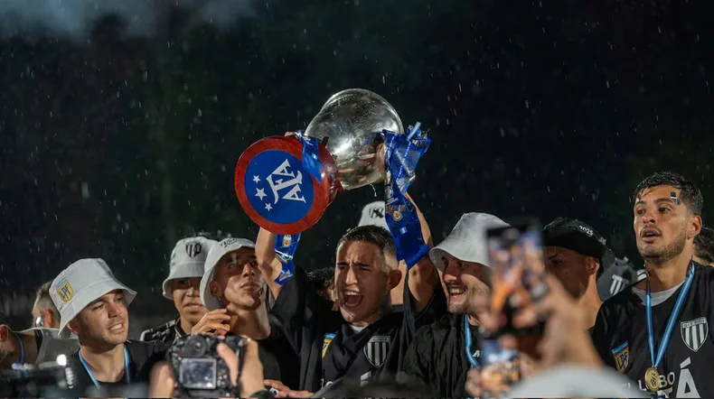 Gimnasia pierde a un h&eacute;roe del ascenso.