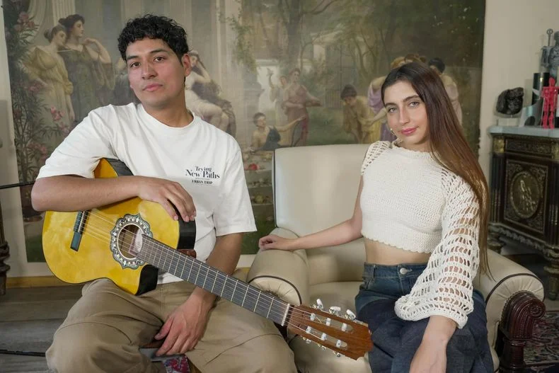 La artista mendocina junto a 