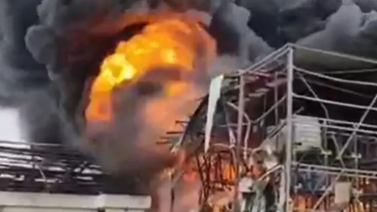 Alerta química en Israel: restos de un misil provocaron un incendio y evacuaciones en una zona industrial