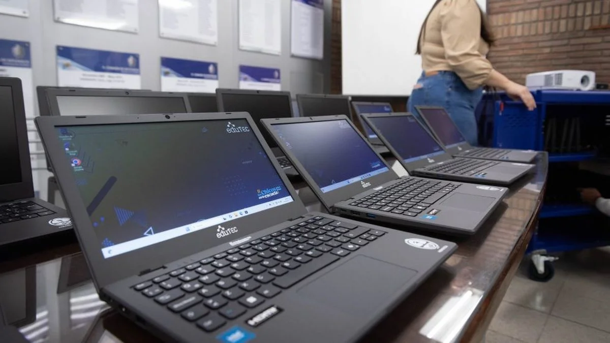Secundaria a distancia: la modalidad con la que el Gobierno pretende aumentar la cantidad de egresados