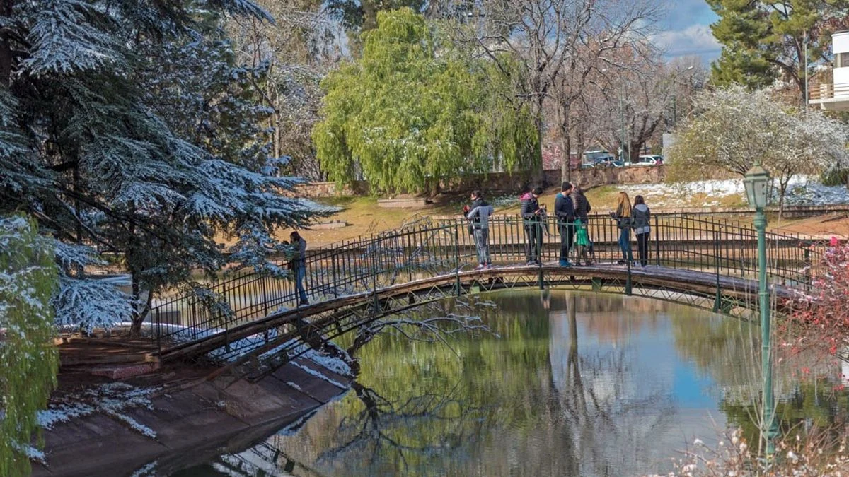Llega una feria de café y pastelería en el lago del Parque General San Martín