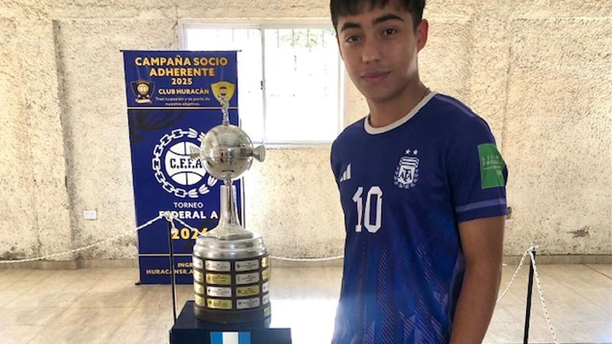 San Rafael recibió las réplicas de la Copa del Mundo y la Copa Libertadores