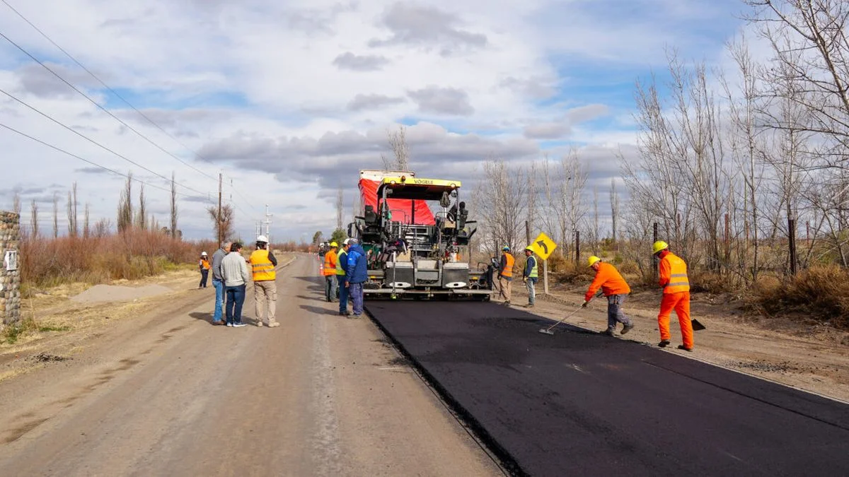 Rutas que Vialidad Provincial hace con fondos de Portezuelo: comenzaron los trabajos en la 171