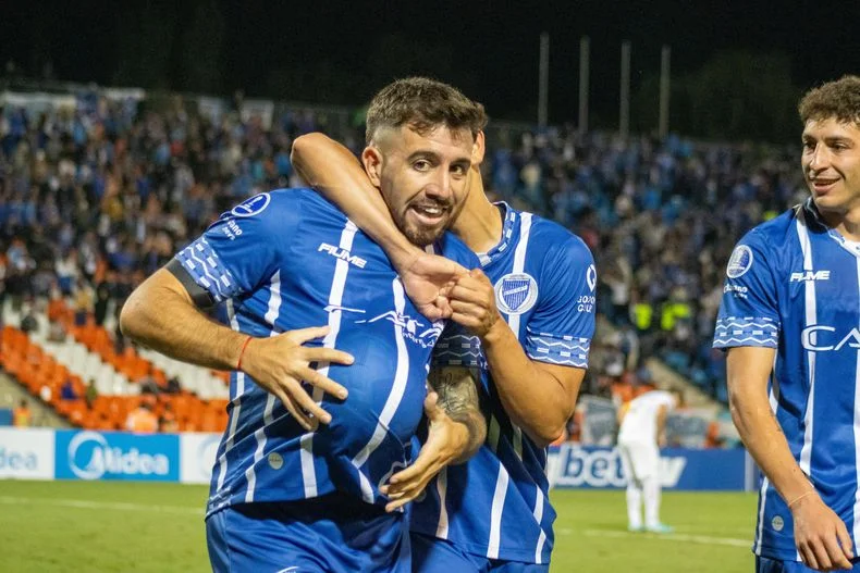 Godoy Cruz empat&oacute; ante Gremio.