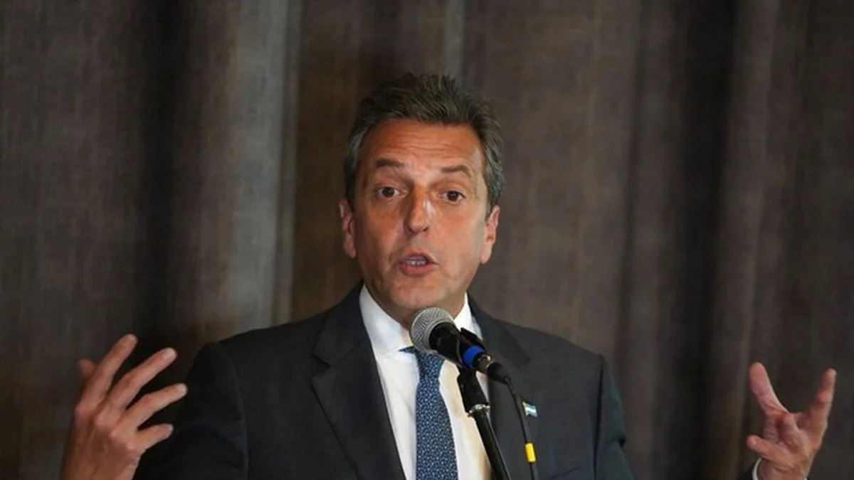 Sergio Massa apela a "la fuerza del peronismo" para ponerle un freno a Javier Milei