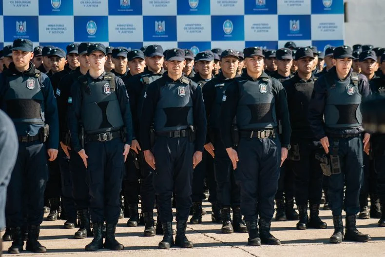 La presentaci&oacute;n incluy&oacute; a los nuevos polic&iacute;as que suman a la fuerza p&uacute;blica.&nbsp;