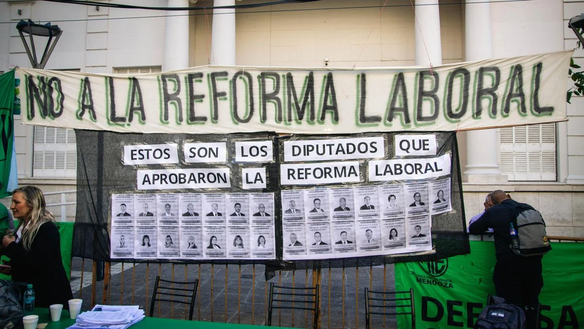 ATE mete presión al Senado para que frene la reforma del Estatuto que impulsa Cornejo