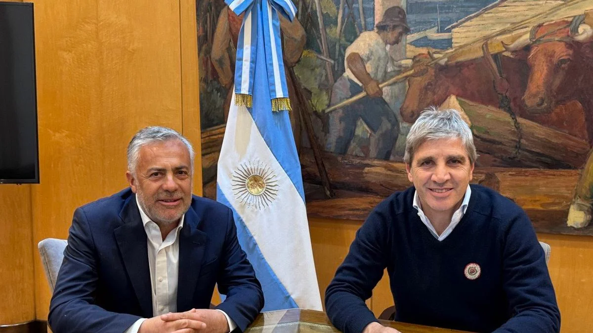 Caputo llega a Mendoza tras escuchar a la Fundación Mediterránea pedirle proteccionismo, a lo Trump
