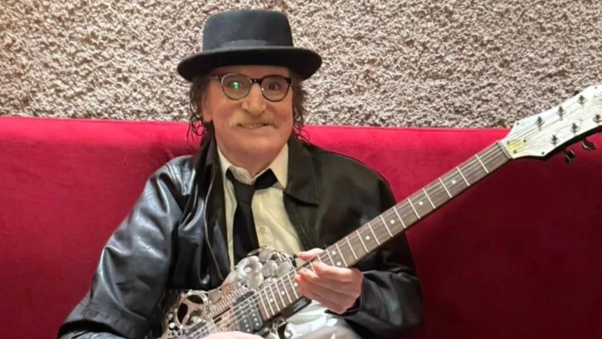 Charly García fue saludado por una multitud que realizó una vigilia para celebrar su cumpleaños
