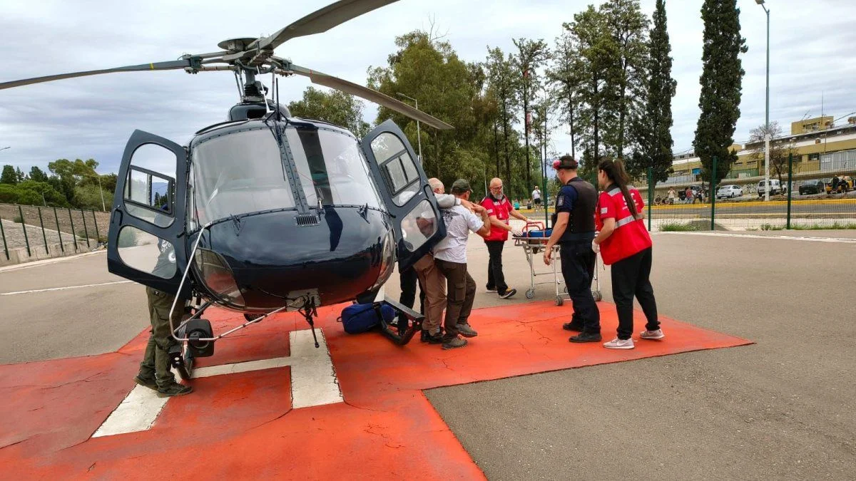 Un turista de 78 años se descompensó cuando hacía el cruce a Chile a caballo y lo rescataron en helicóptero