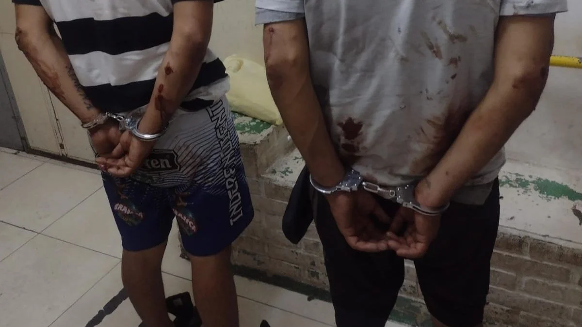 Tras una intensa persecución, que incluyó un choque, detienen a dos acusados por un asalto