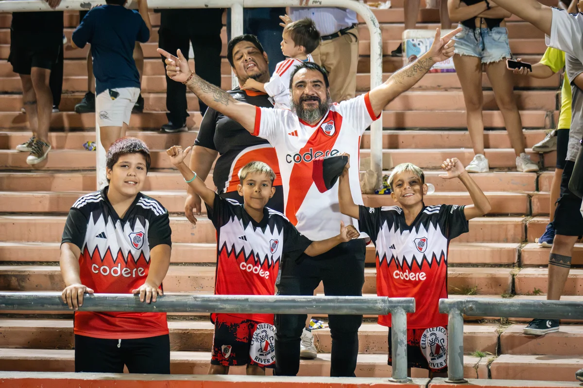 River - Hinchada - Malvinas Argentinas (22).jpg