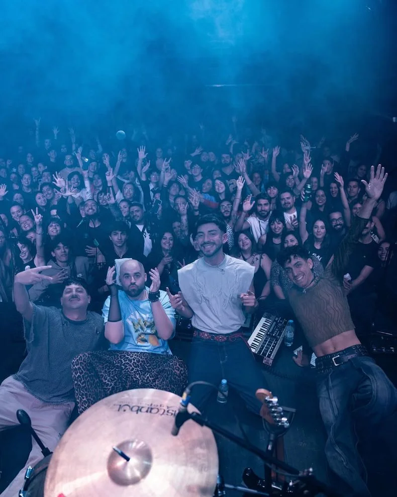 Batos en la reapertura de Nido Club este 2025.