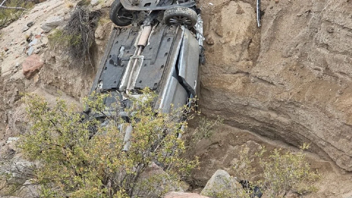 Ruta Nacional 7: dos heridos graves luego de que un auto desbarrancara 30 metros