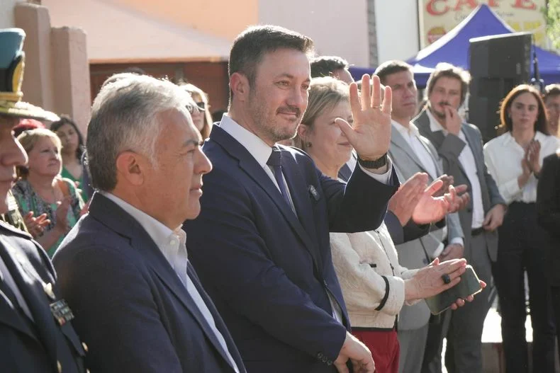 Alfredo Cornejo y Luis Petri en un acto de gobierno y campaña. 