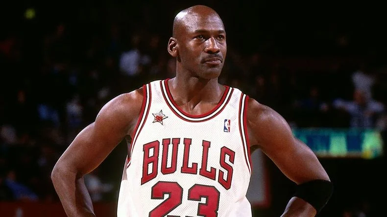 Michael Jordan reapareci&oacute; ante las c&aacute;maras.