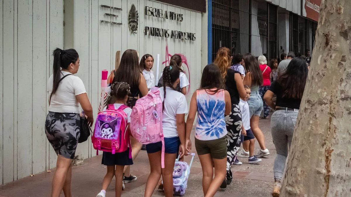 Miles de alumnos mendocinos regresan a las aulas: el acto de inicio de clases será en Lavalle