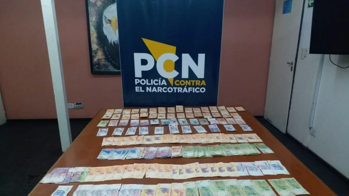 Madre e hijo fueron detenidos por vender droga en Las Heras